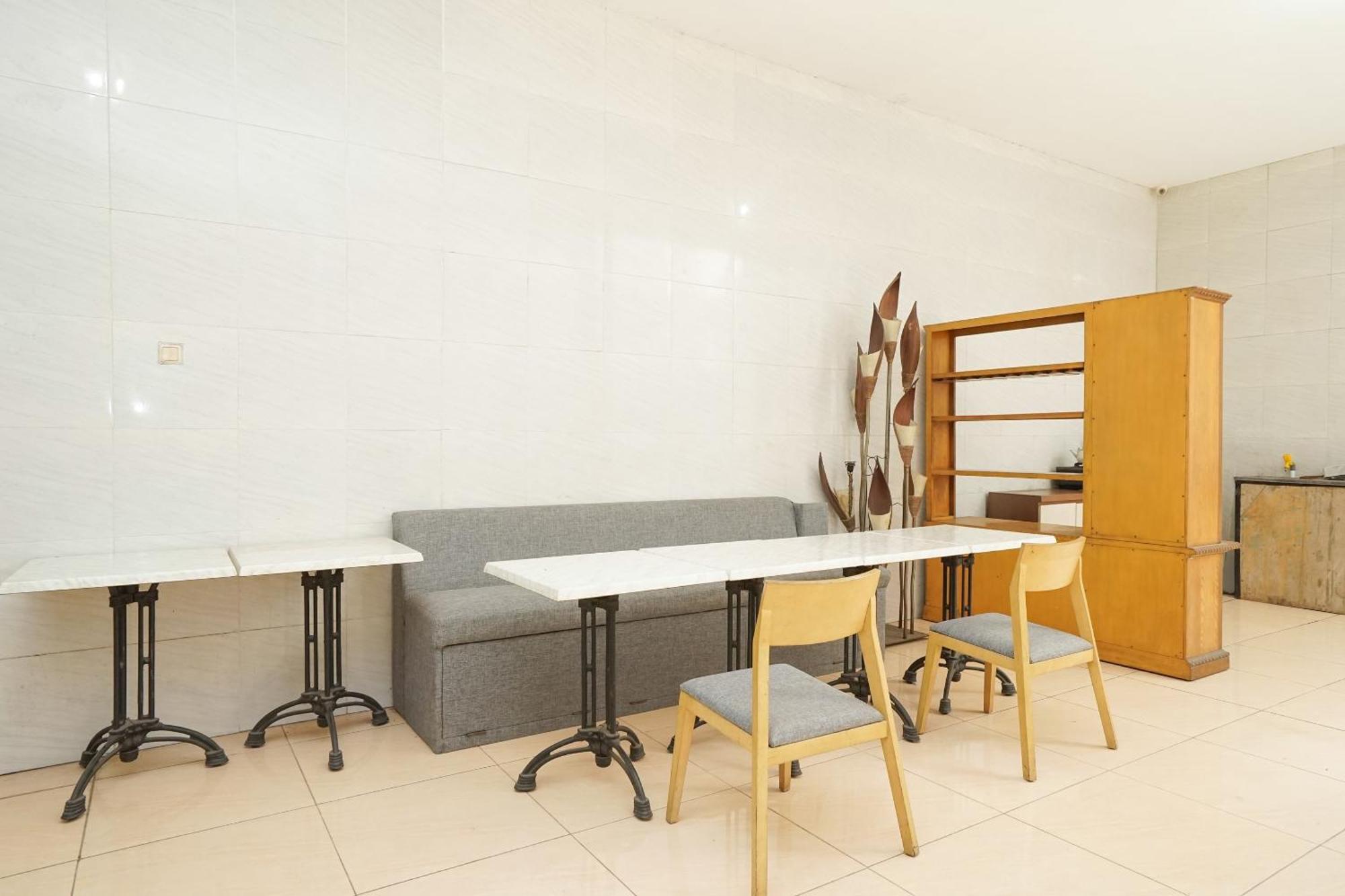 Oyo 425 Mojokerto Guesthouse المظهر الخارجي الصورة